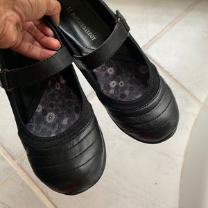 Naturalizer Mary Janes Size 6 Black